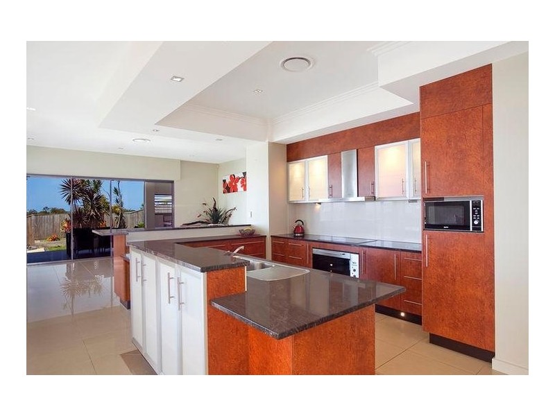 19 Southern Skies Avenue, Reedy Creek QLD 4227