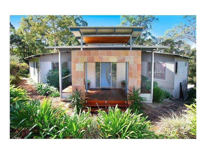1 Stirling Court, Bonogin QLD 4213