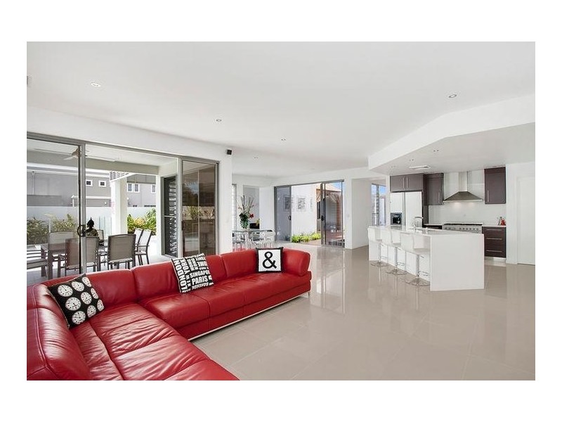 2508 Cressbrook Drive, Hope Island QLD 4212