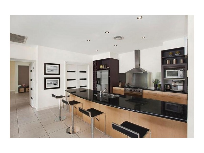 17 Gwydir Court, Helensvale QLD 4212