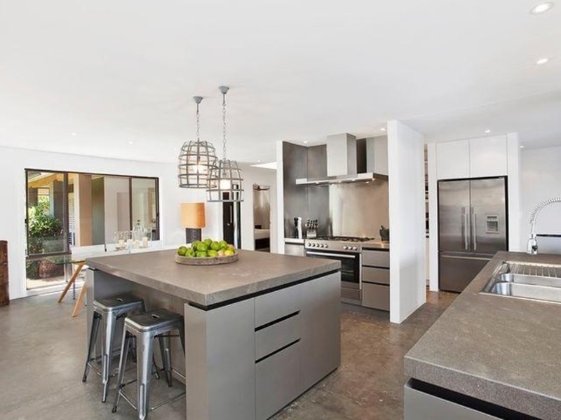 14 Neptune Court, Paradise Waters QLD 4217