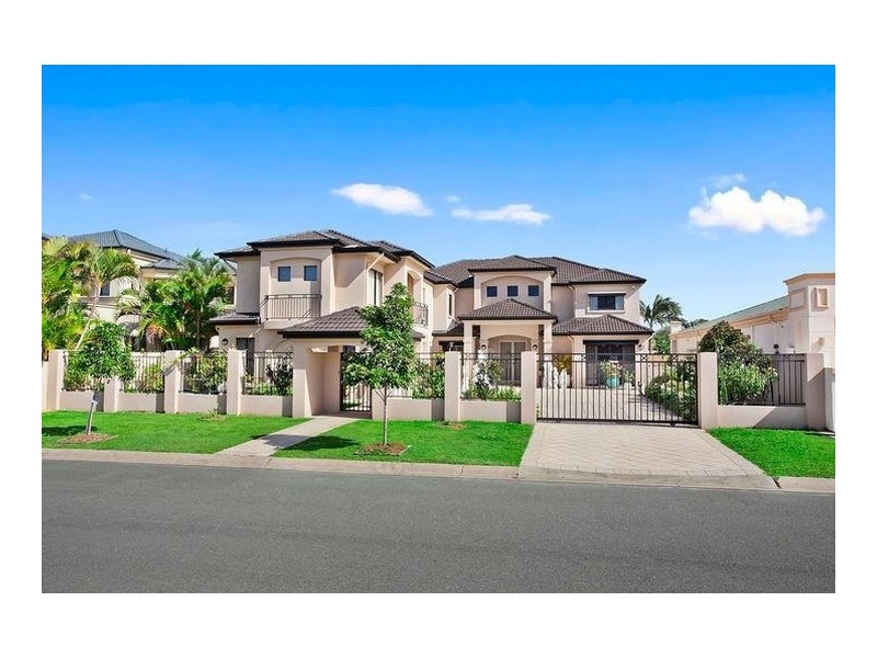 25 Sir Bruce Small Boulevard, Benowa Waters QLD 4217