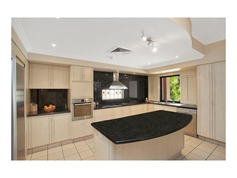 25 Sir Bruce Small Boulevard, Benowa Waters QLD 4217