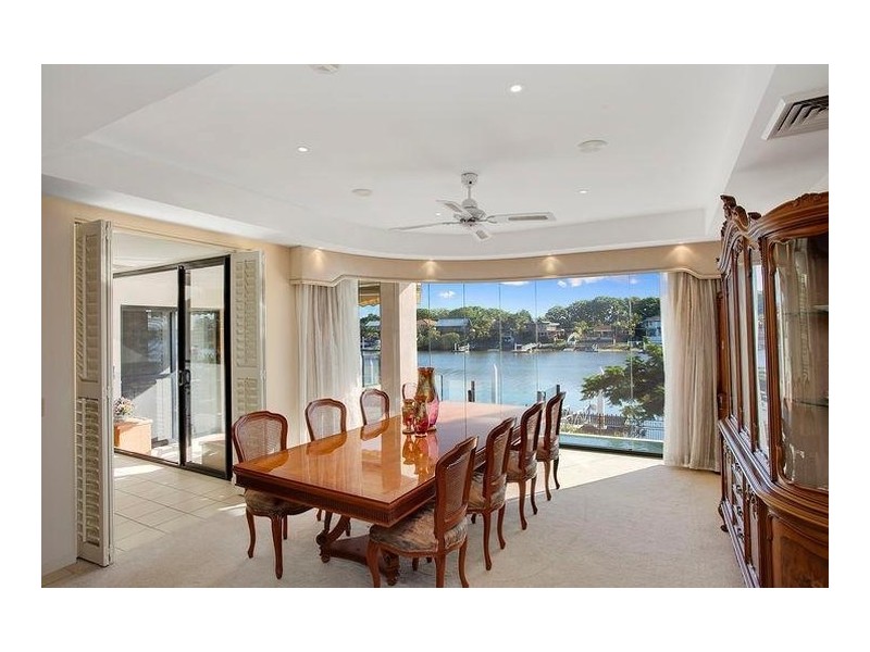 25 Sir Bruce Small Boulevard, Benowa Waters QLD 4217