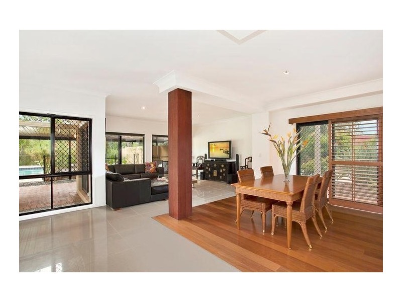 82 Rivertree Avenue, Helensvale QLD 4212