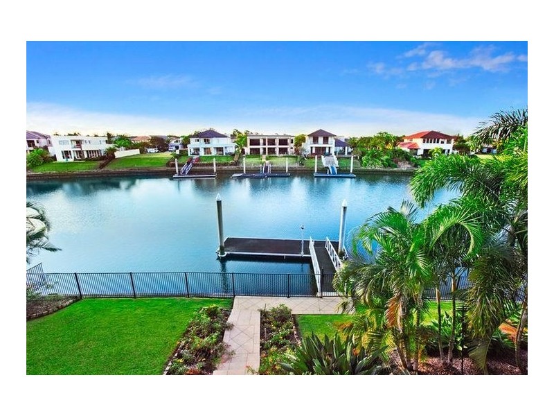 2162 Beaufort Way, Hope Island QLD 4212