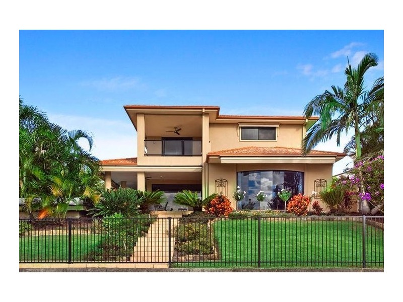 2162 Beaufort Way, Hope Island QLD 4212