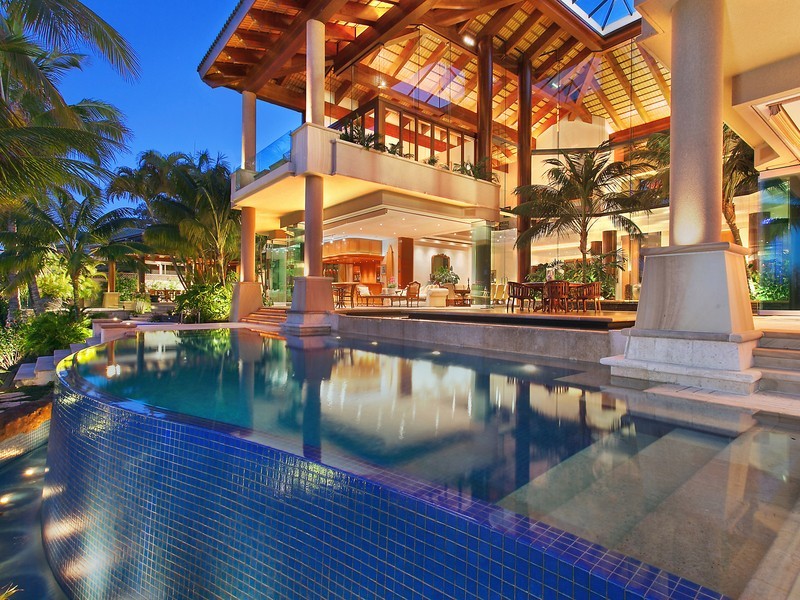 57 The Corso, Isle Of Capri QLD 4217