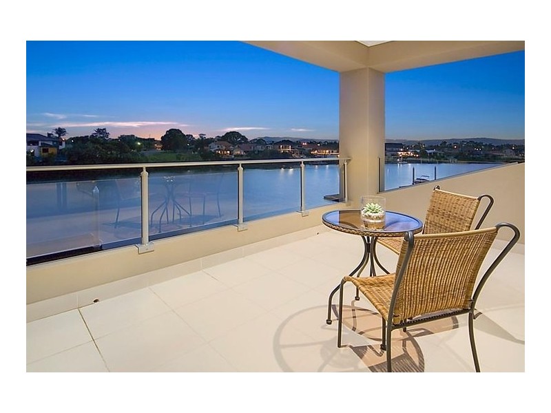 149 Sir Bruce Small Boulevard, Benowa Waters QLD 4217