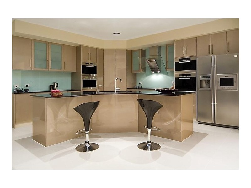 149 Sir Bruce Small Boulevard, Benowa Waters QLD 4217