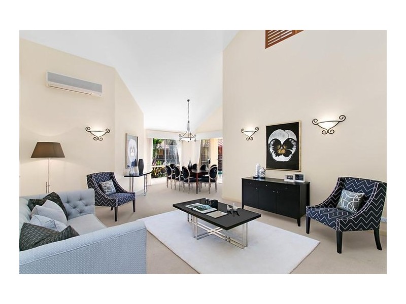74 Commodore Drive, Paradise Waters QLD 4217