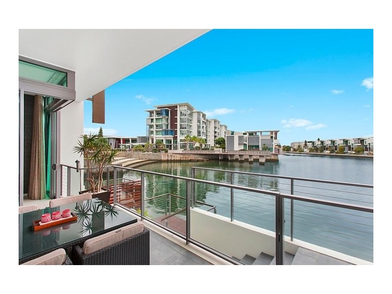 5104/2 Ephram Island Parade, Paradise Point QLD 4216