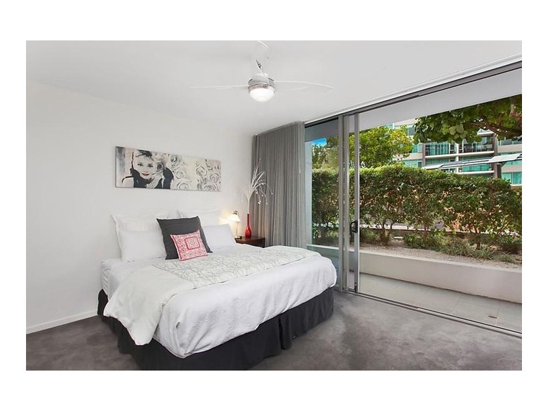 5104/2 Ephram Island Parade, Paradise Point QLD 4216