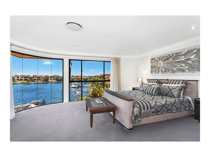 1 Sabrina Avenue, Helensvale QLD 4212