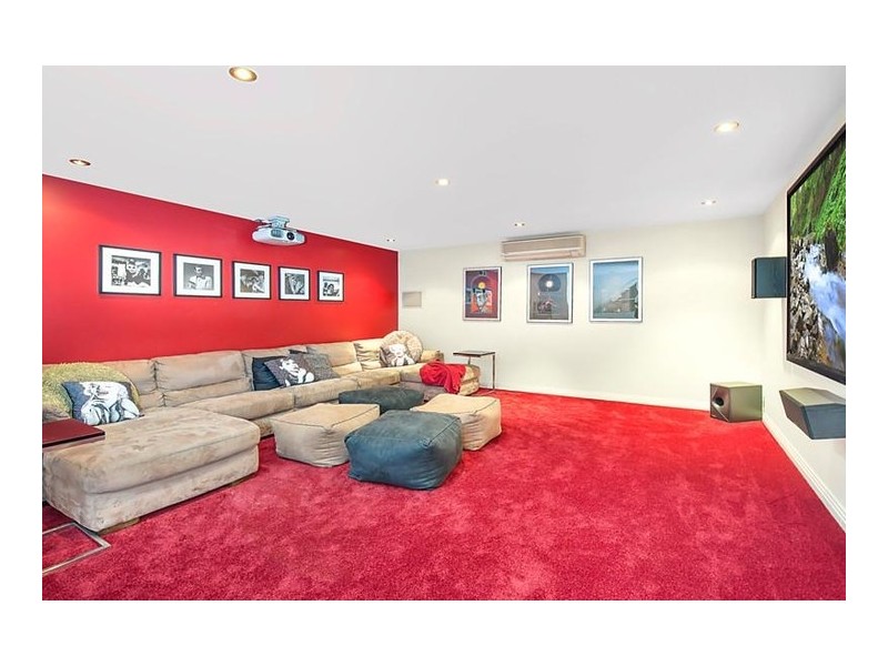 7 Greer Terrace, Southport QLD 4215