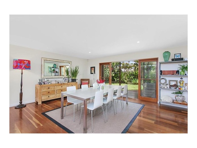 24 The Corso, Isle Of Capri QLD 4217