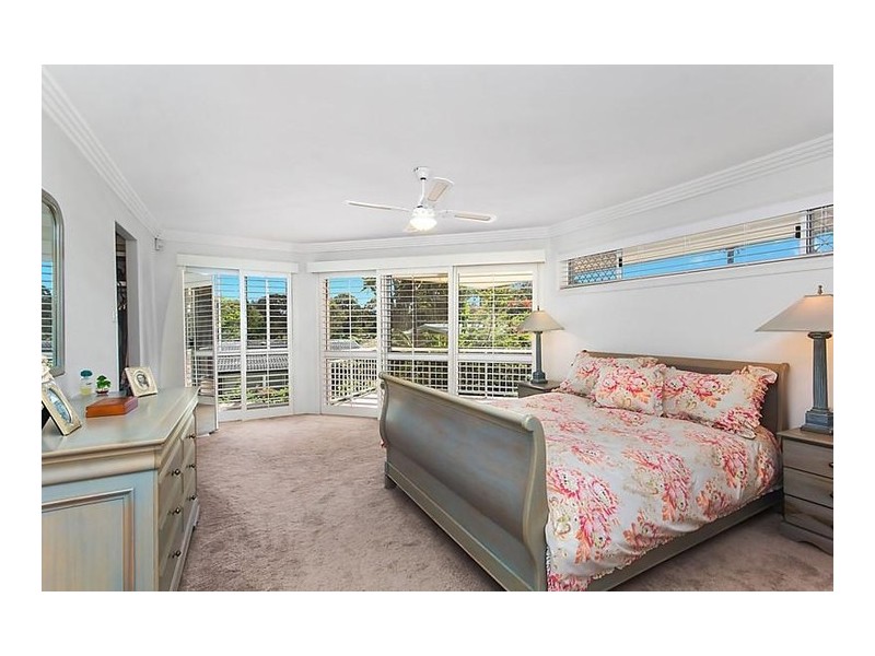 21 Mentone Avenue, Bundall QLD 4217