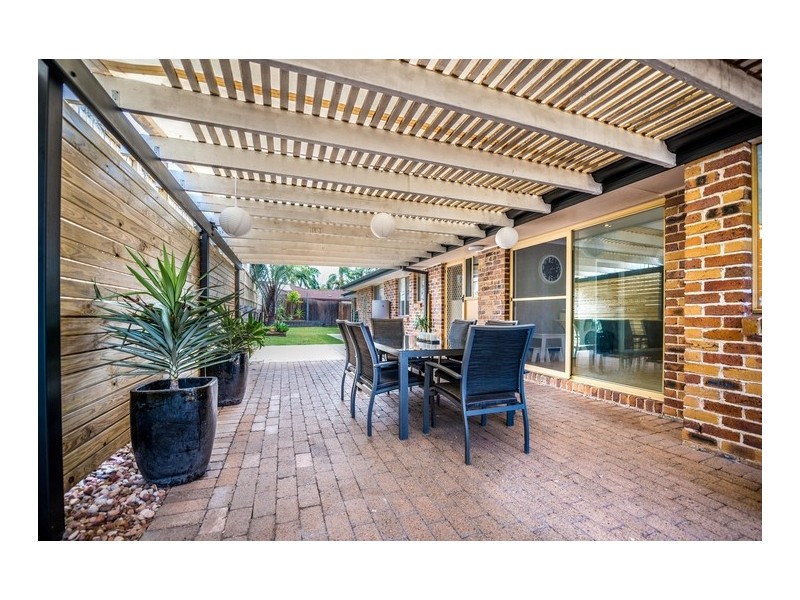 53 Clubhouse Drive, Arundel QLD 4214