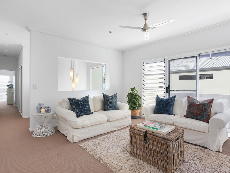 1/3 Sandown Avenue, Bundall QLD 4217