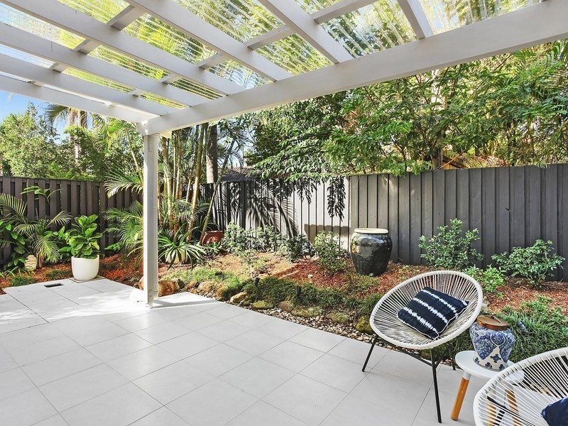 1/3 Sandown Avenue, Bundall QLD 4217