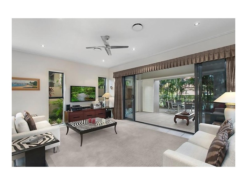 6056 Garda Avenue, Hope Island QLD 4212