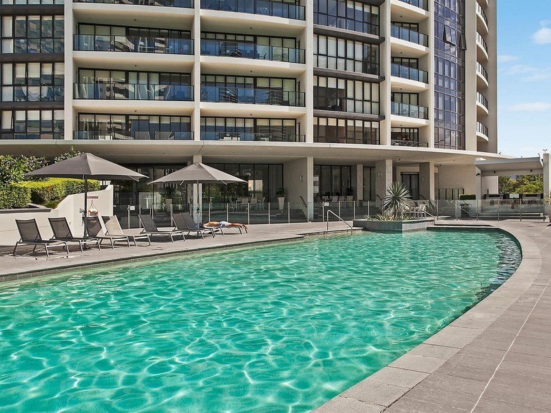 2802/22 Surf Parade, Broadbeach QLD 4218