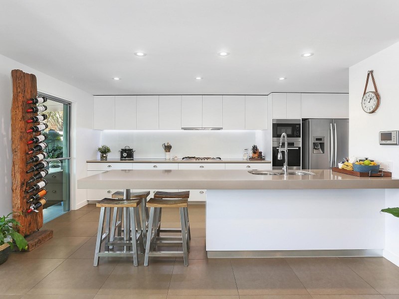 8 Wallaby Place, Sorrento QLD 4217