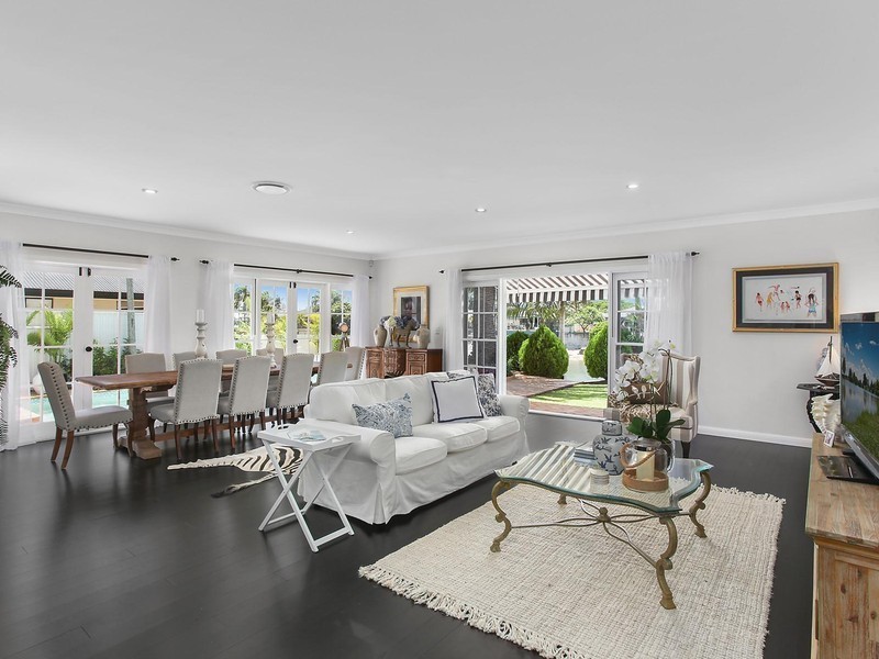 89 Campbell Street, Sorrento QLD 4217
