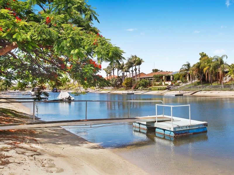 3 Argyle Crescent, Bundall QLD 4217