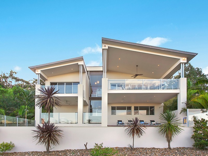 8 Kookaburra Place, Parkwood QLD 4214