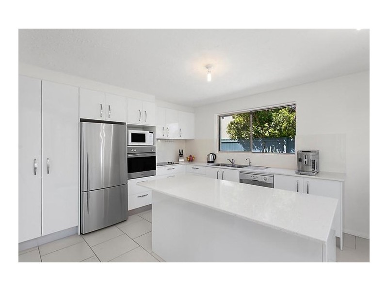 56 Avanti Street, Mermaid Waters QLD 4218