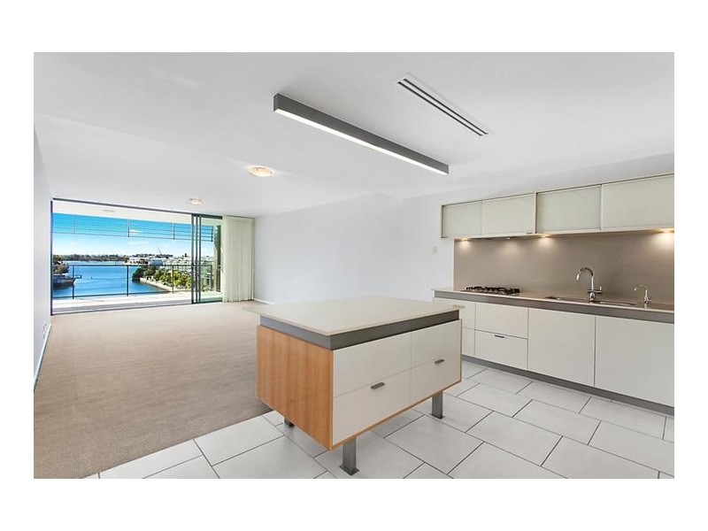 7302/2 Ephraim Island Parade, Paradise Point QLD 4216