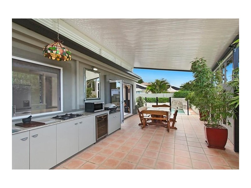129 Santa Cruz Boulevard, Clear Island Waters QLD 4226