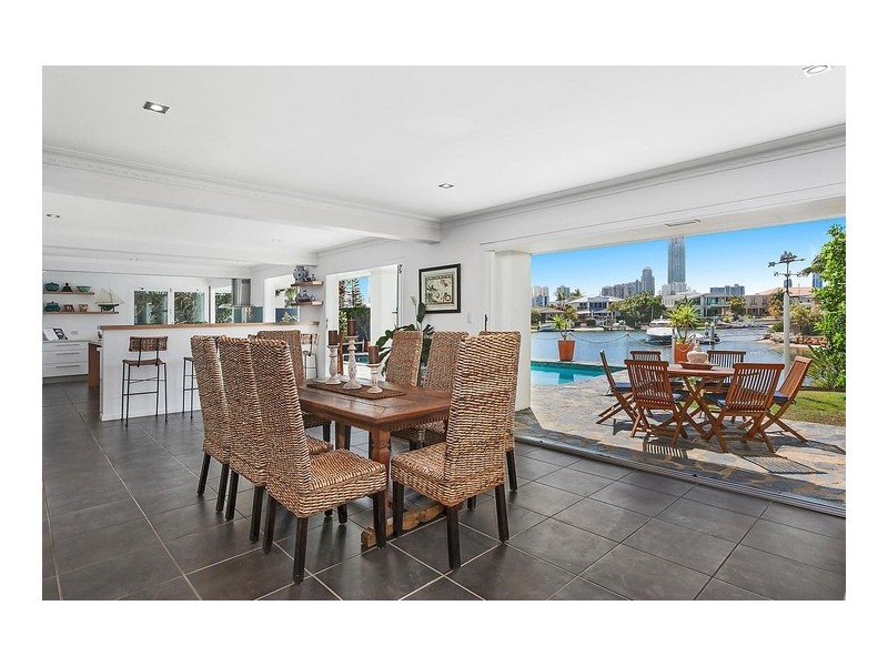 93 Gibraltar Drive, Isle Of Capri QLD 4217