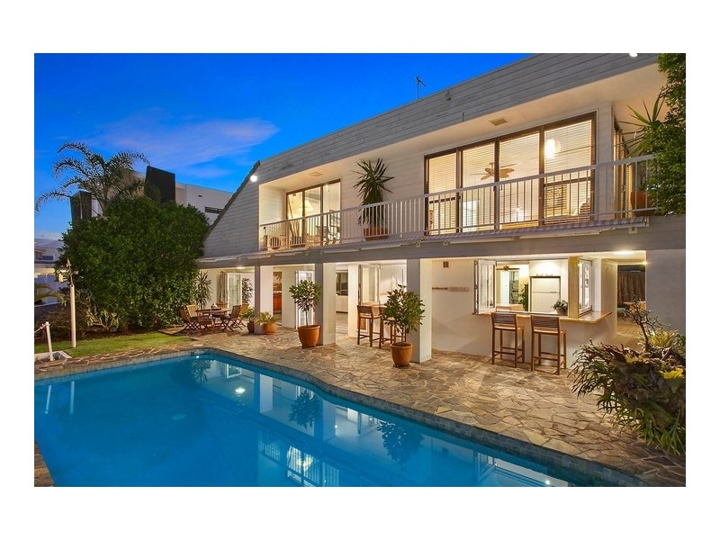 93 Gibraltar Drive, Isle Of Capri QLD 4217