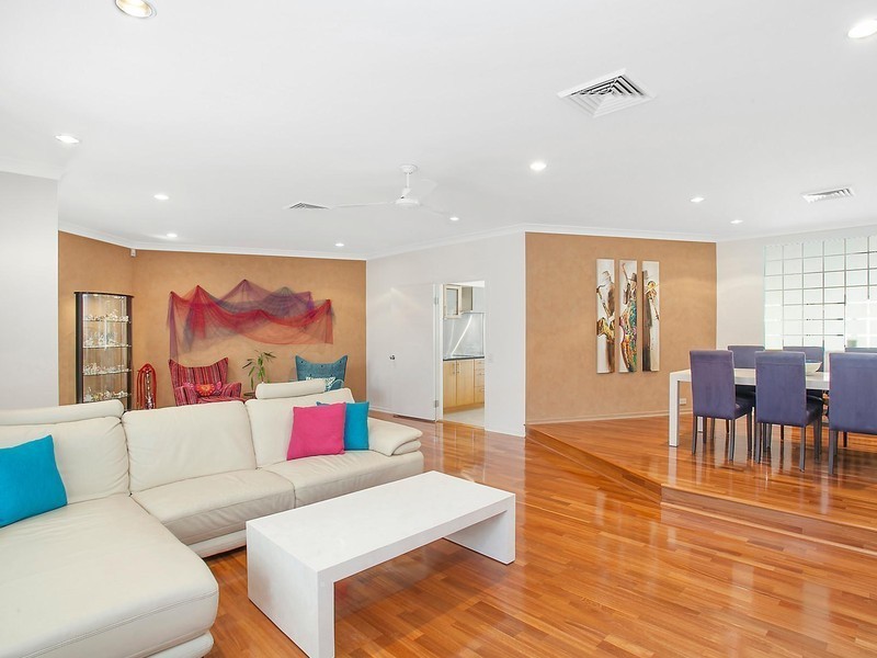 41 Charolais Crescent, Benowa Waters QLD 4217