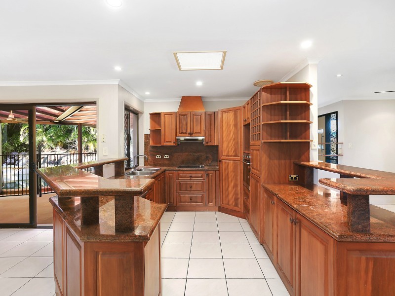 57 Dunkeith Avenue, Benowa Waters QLD 4217