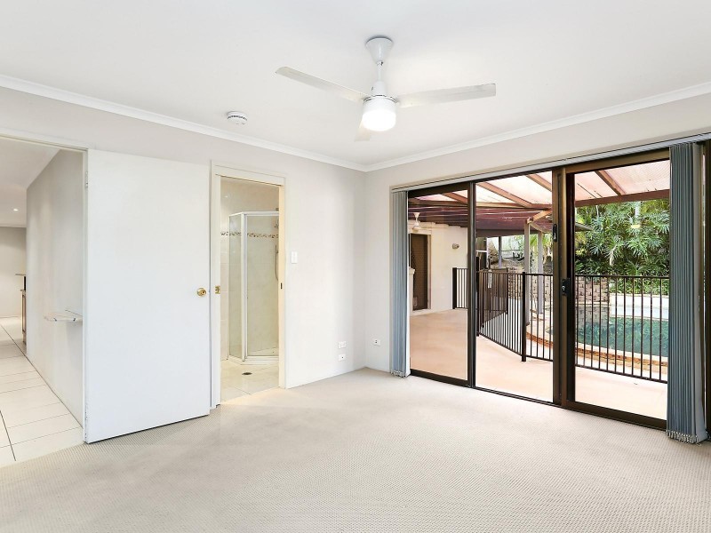 57 Dunkeith Avenue, Benowa Waters QLD 4217