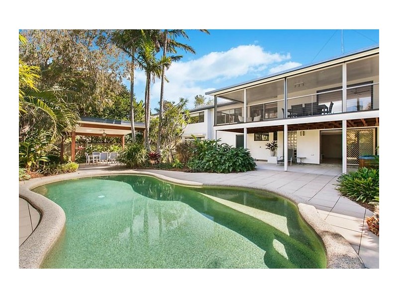 11 Poinciana Crescent, Bundall QLD 4217