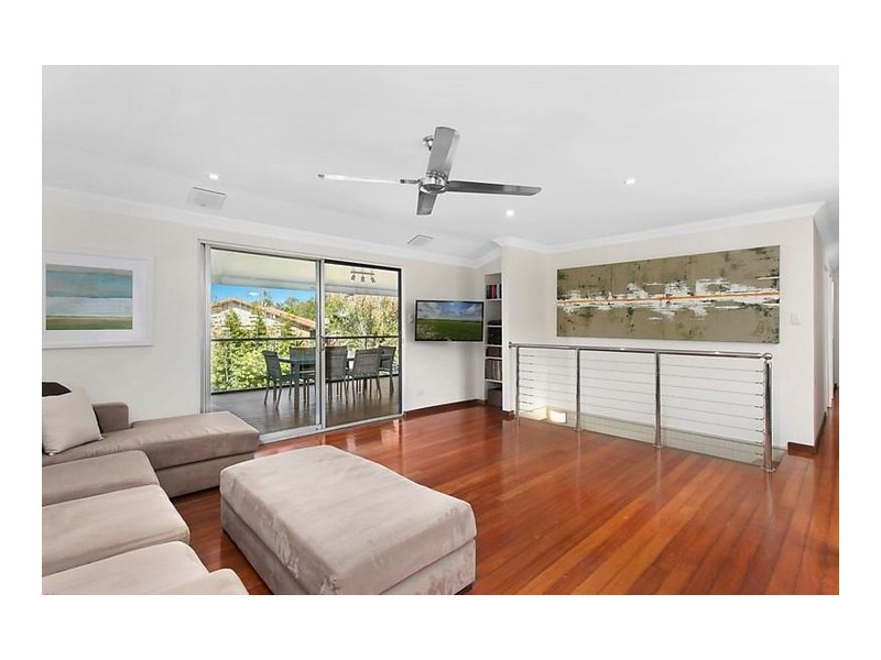 11 Poinciana Crescent, Bundall QLD 4217