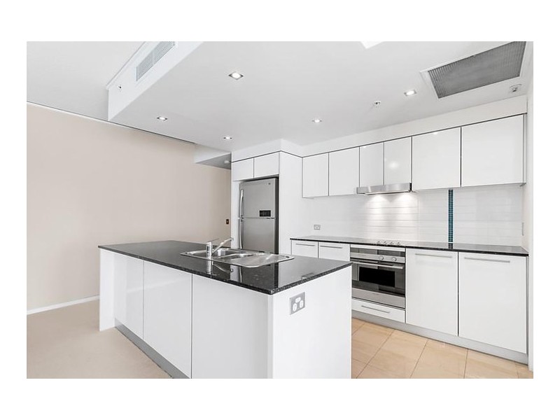 905/22 Surf Parade, Broadbeach QLD 4218