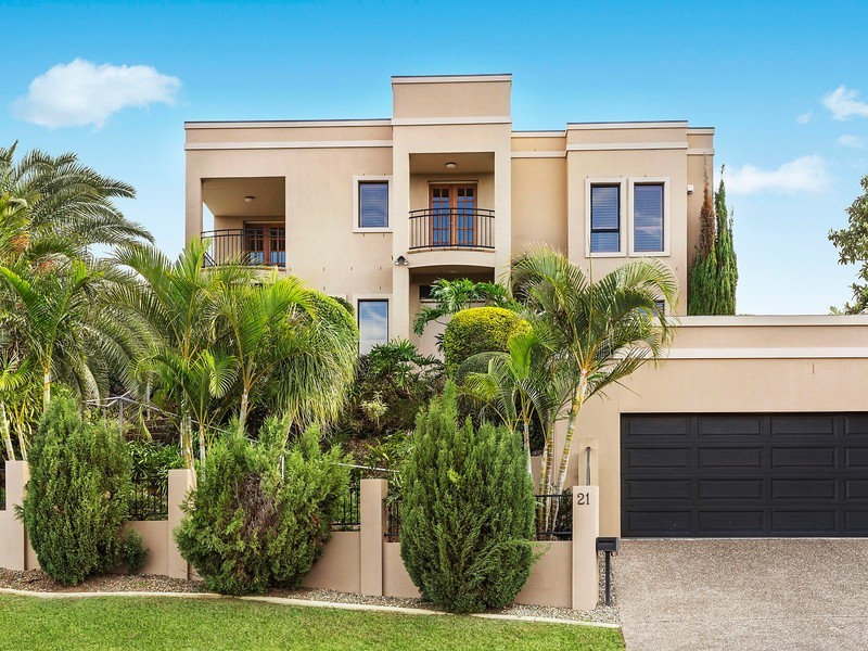 21 Amethyst Court, Carrara QLD 4211