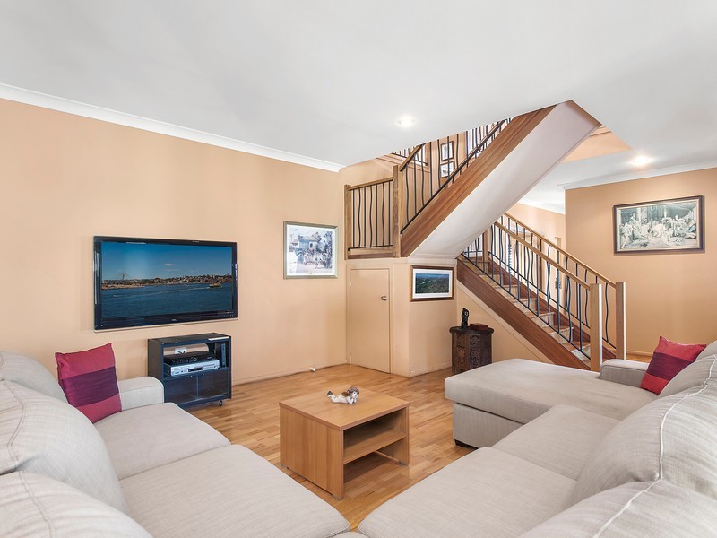 21 Amethyst Court, Carrara QLD 4211