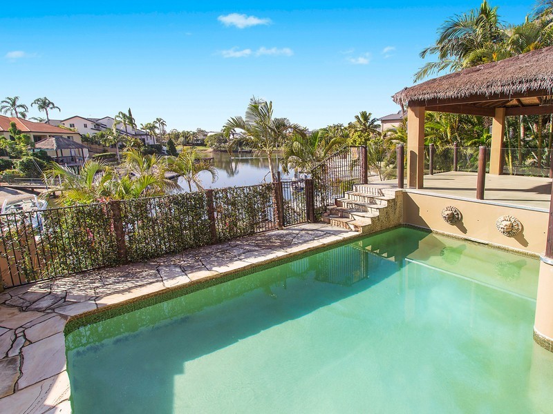 19 Charolais Crescent, Benowa Waters QLD 4217