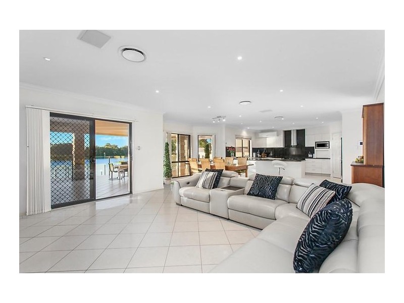 155 Santa Cruz Boulevard, Clear Island Waters QLD 4226