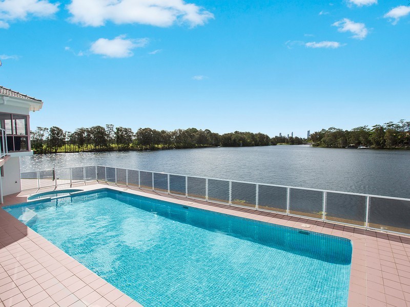 30 St Martin Place, Clear Island Waters QLD 4226