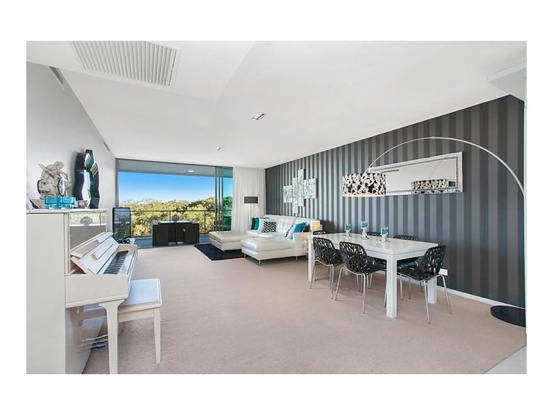 29204/2 Ephraim Island Parade, Paradise Point QLD 4216