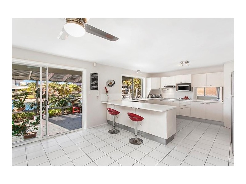 21 Inga Avenue, Bundall QLD 4217