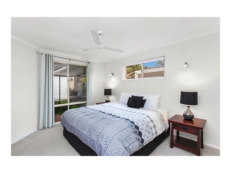 25 Cootharaba Drive, Helensvale QLD 4212