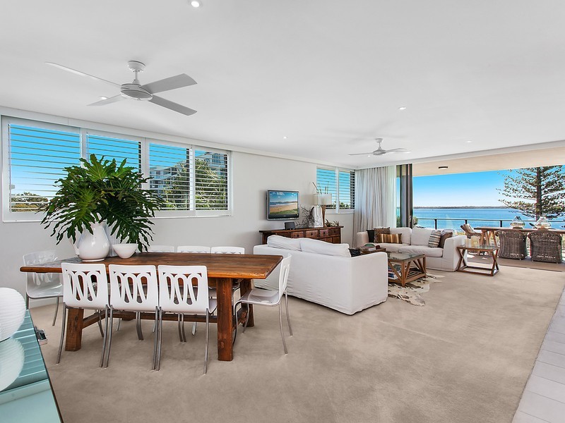 2205/323 Bayview Street, Hollywell QLD 4216